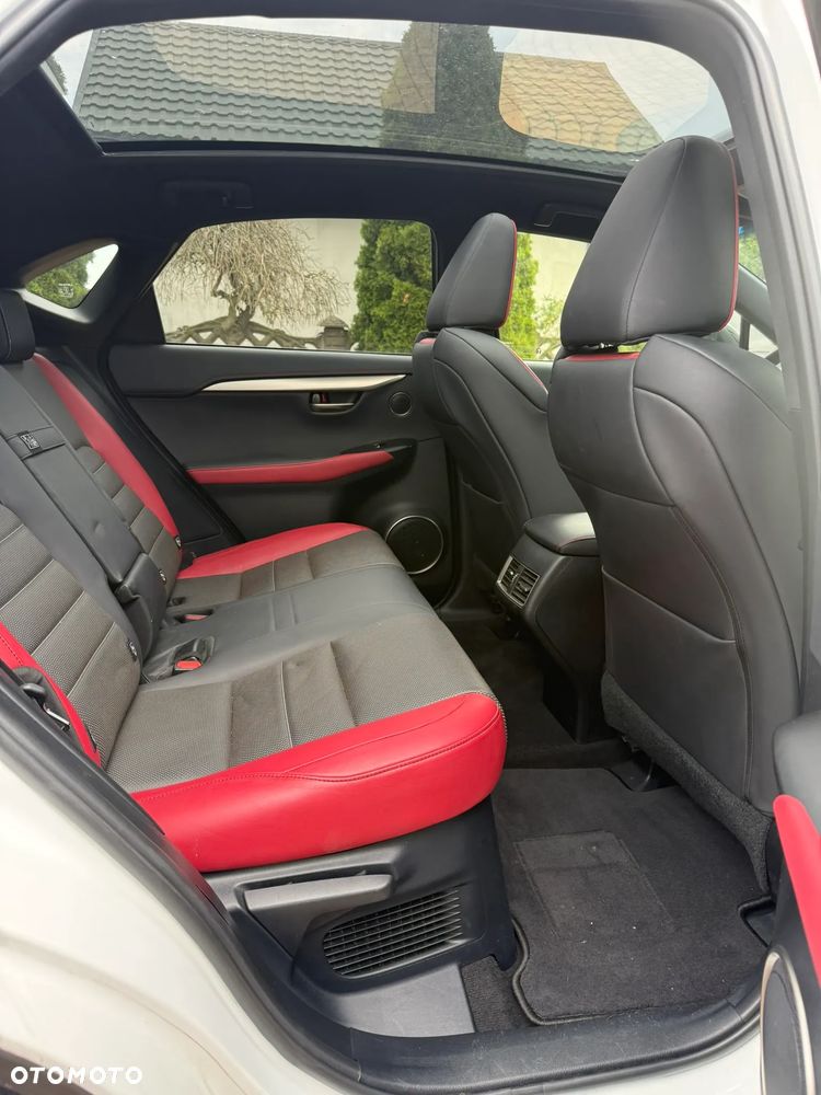 Lexus NX 300h F Sport Edition AWD - 11