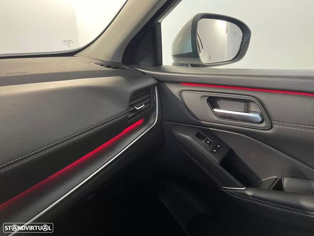 Nissan Qashqai 1.3 DIG-T N-Connecta LED Xtronic - 39