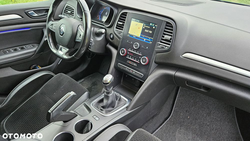 Renault Megane 1.5 Blue dCi Intens - 12