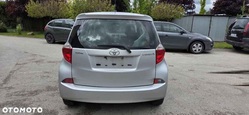 TOYOTA VERSO S 1F7 drzwi prawy przód kompletne - 3