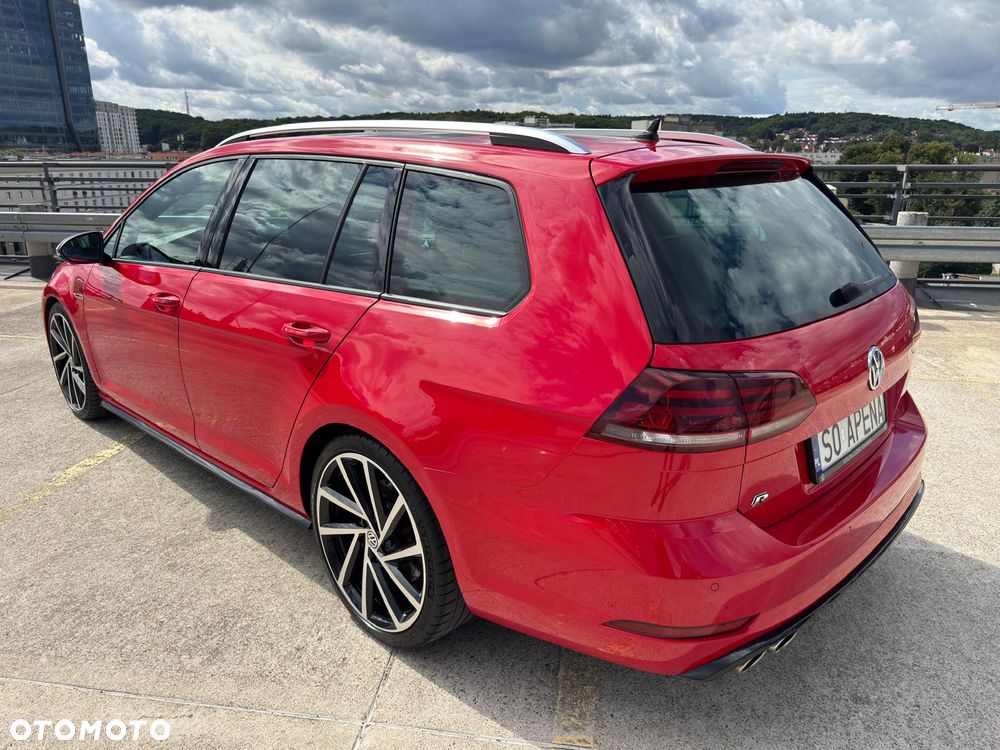 Volkswagen Golf - 6