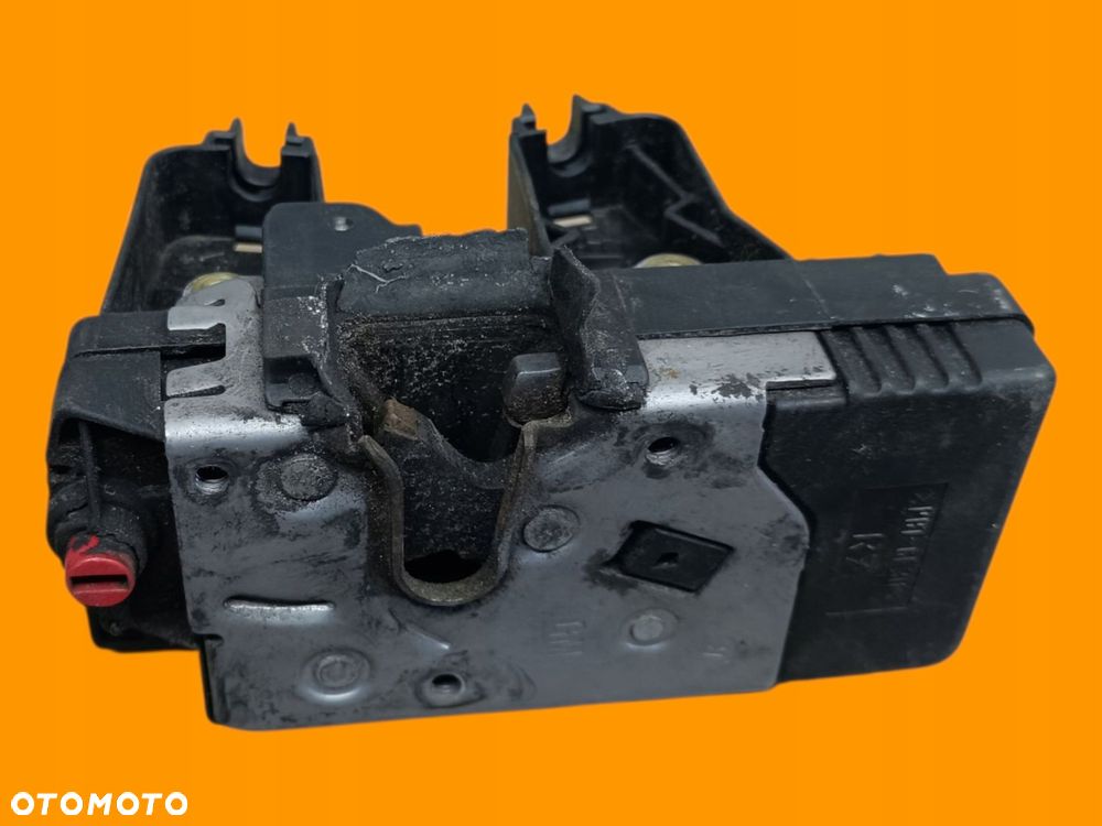 zamek prawy bok przesuwne trafic vivaro primastar 01-14 3pin