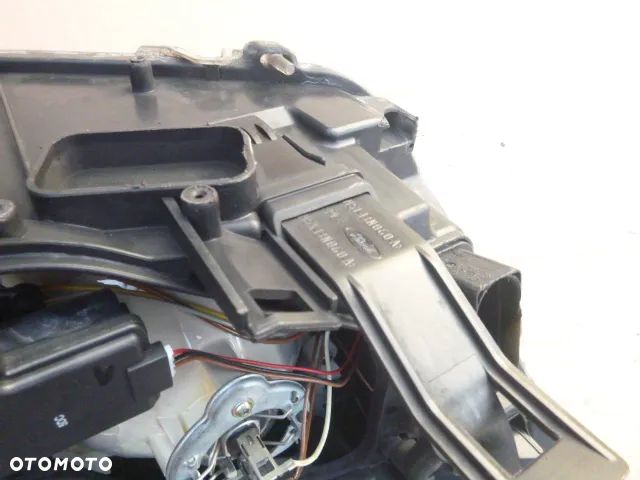 LAMPA LEWY PRZÓD LEWA PRZEDNIA FORD FOCUS MK2 04- - 12