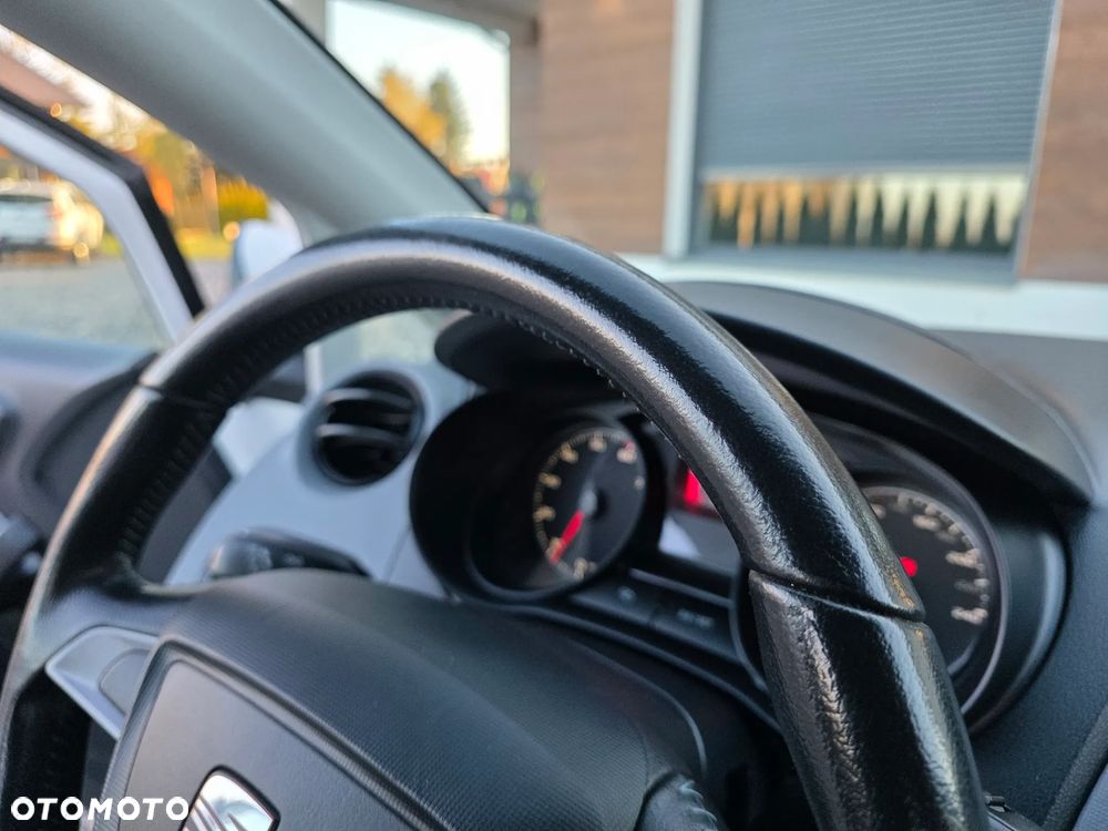 Seat Ibiza 1.4 16V Style - 30