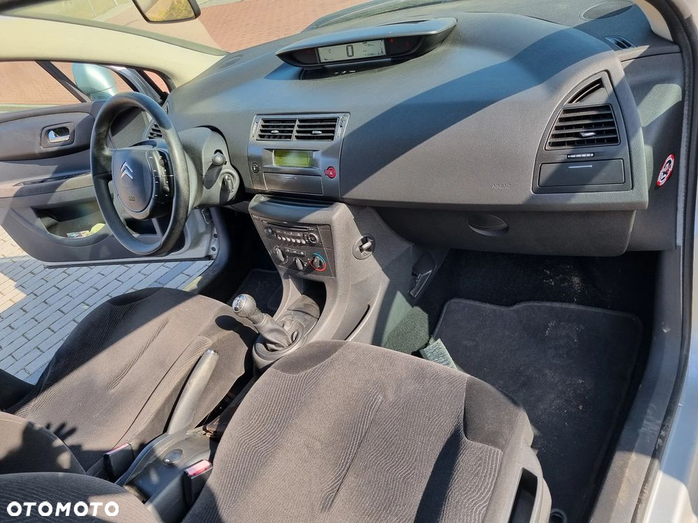 Citroën C4 1.6 HDi Equilibre - 8