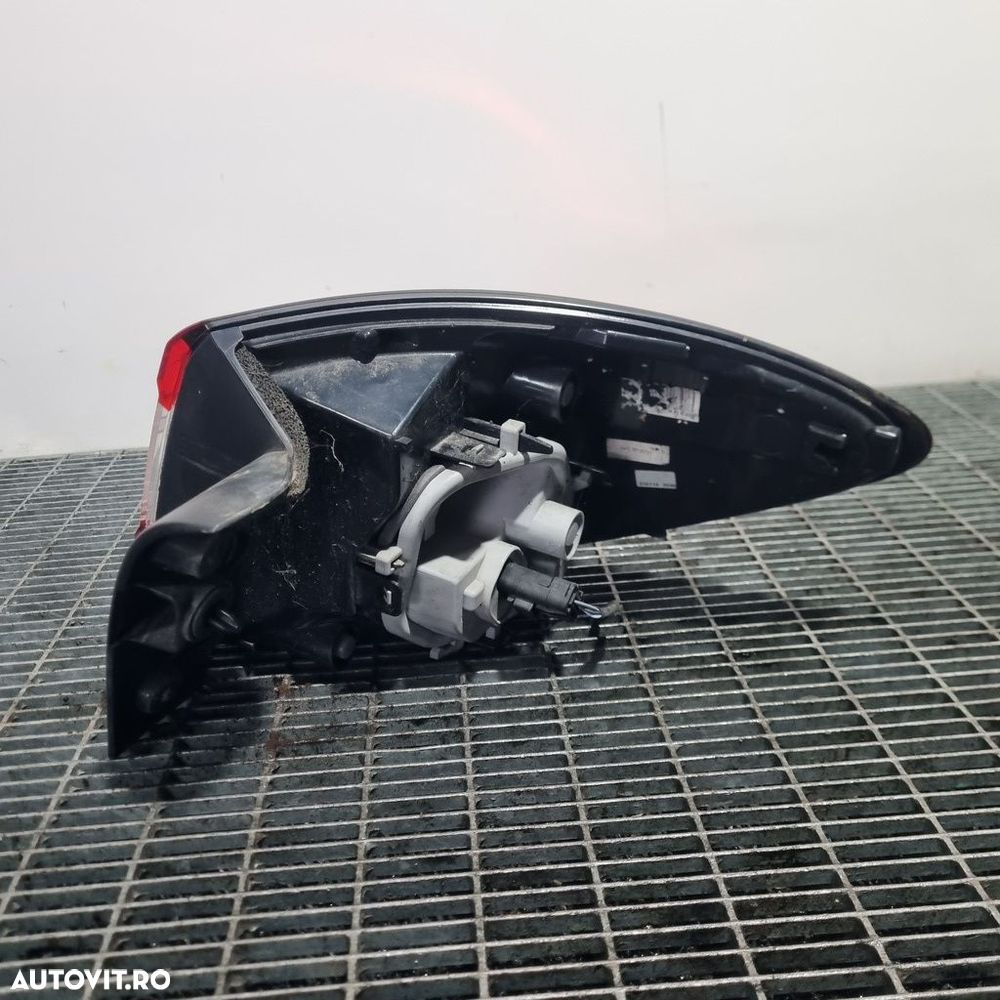 Stop Stanga Renault Captur 2013 - 2017 SUV 4 Usi (1513) Bec clasic - 2
