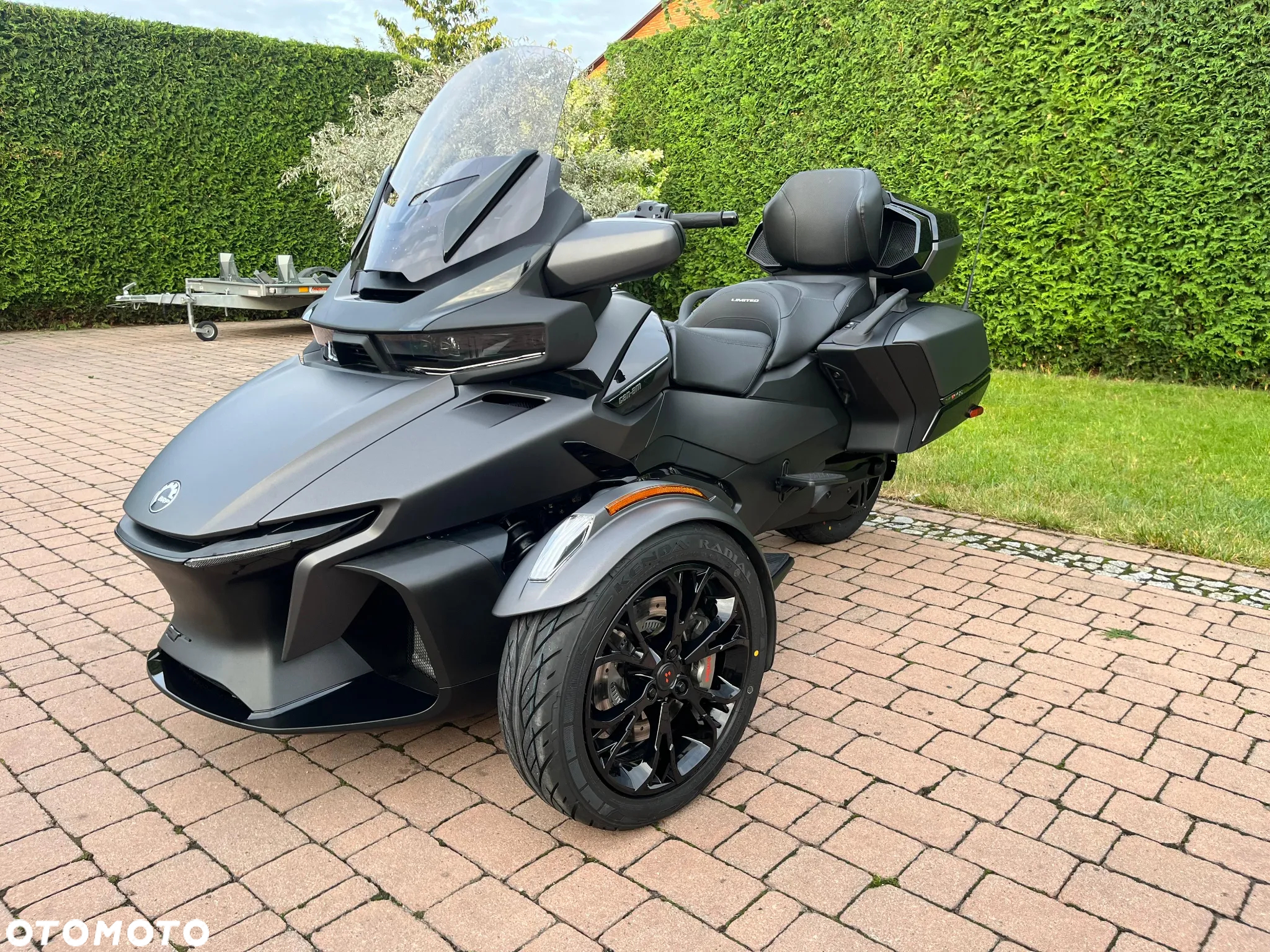 Can-Am Spyder - 2