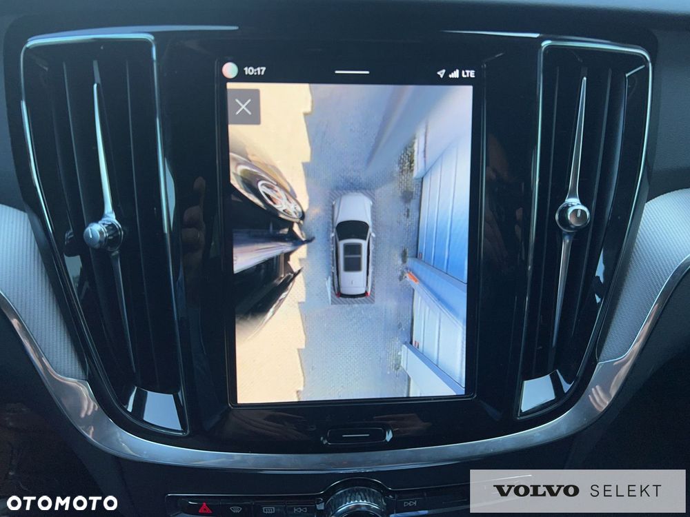 Volvo V60 B4 B Plus Dark - 20