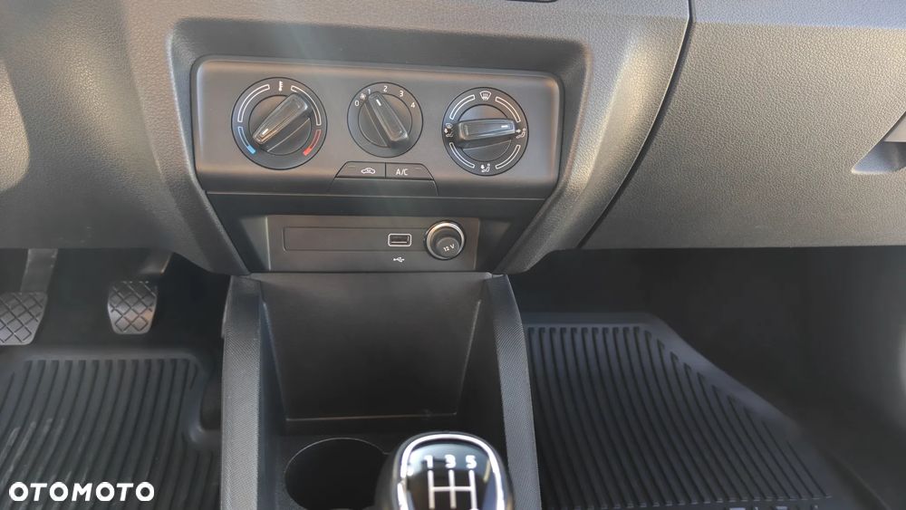 Skoda Fabia 1.0 Ambition - 23