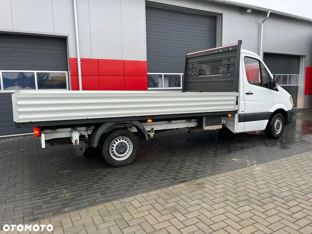 Mercedes-Benz Sprinter - 7