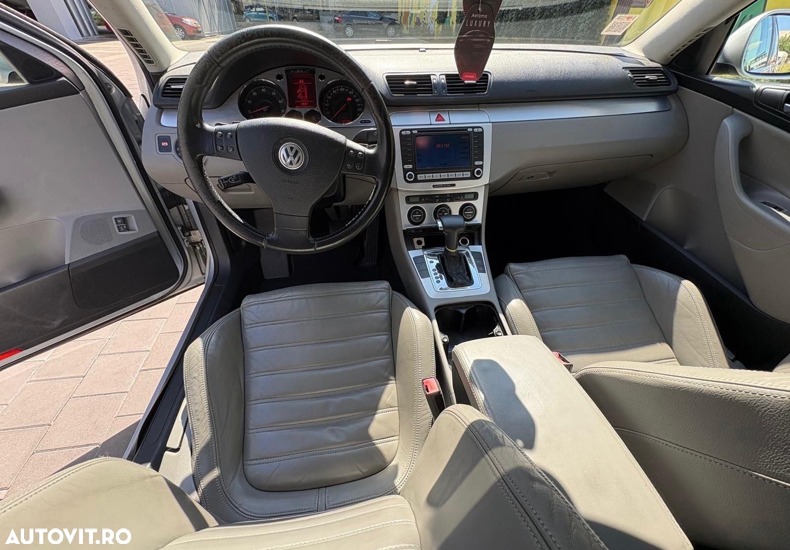 Volkswagen Passat 2.0 TSI Highline Tipt. - 12