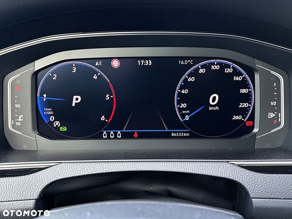 Volkswagen Passat - 15