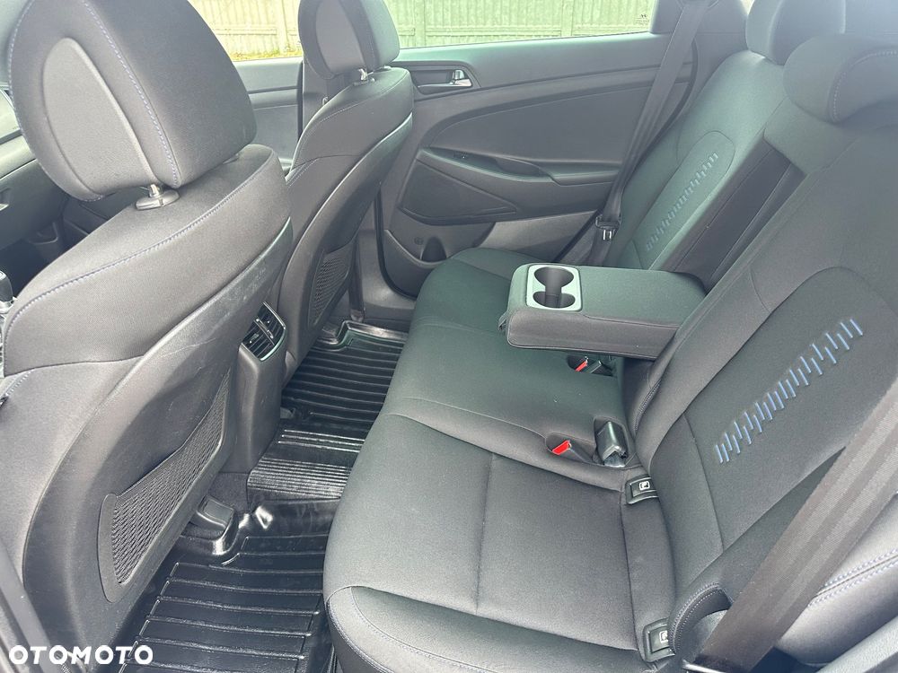 Hyundai Tucson 1.6 GDI BlueDrive GO 2WD - 10