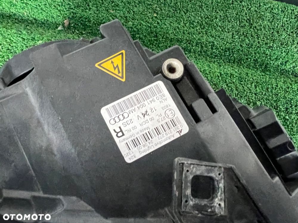 AUDI A4 B7 8E0 LAMPA PRZEDNIA PRAWA XENON - 2