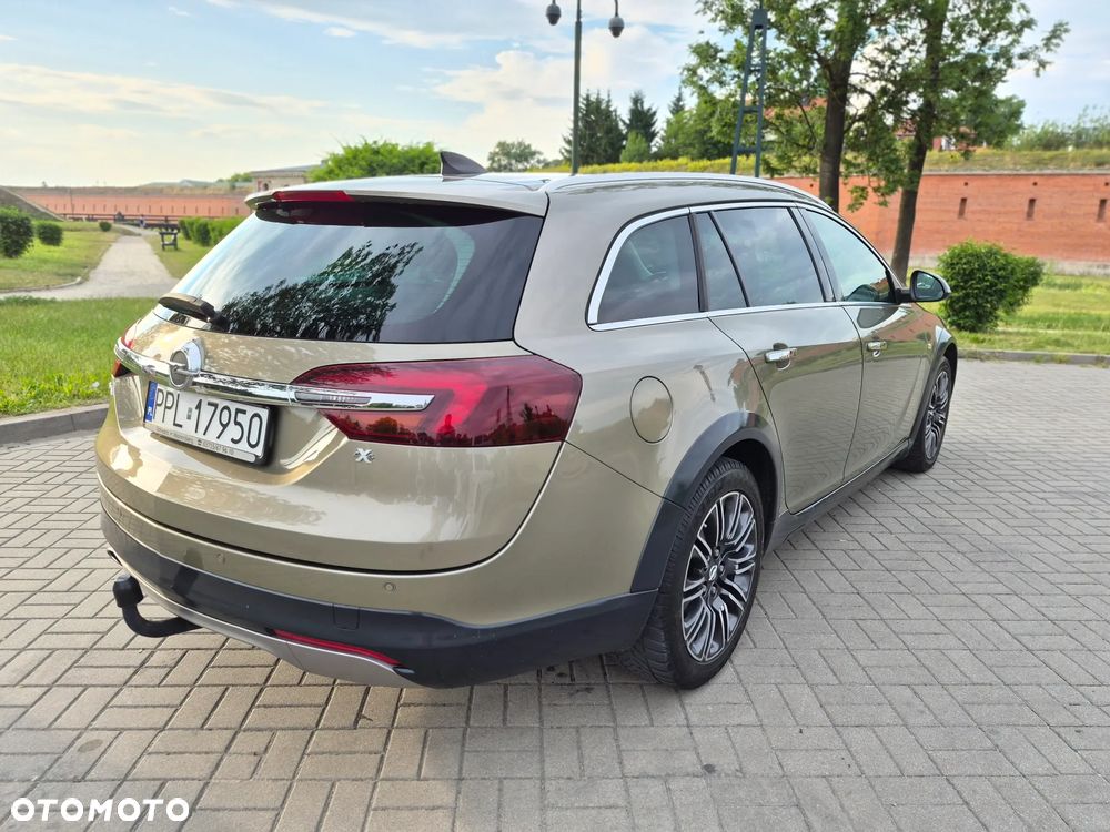 Opel Insignia 2.0 CDTI 4x4 Exclusive S&S - 10