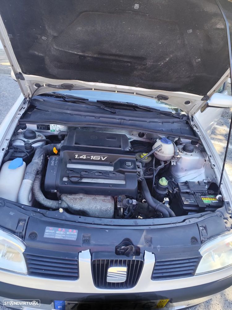 SEAT Cordoba Vario 1.4 16V Signo - 9