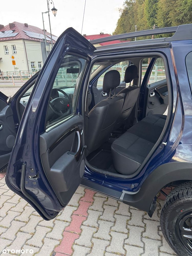 Dacia Duster 1.5 dCi Laureate 4x4 - 13