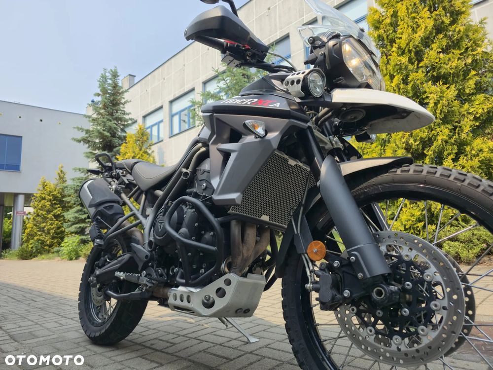 Triumph Tiger - 1