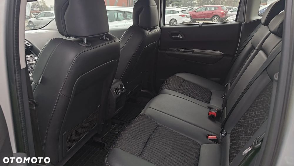 Peugeot 3008 1.6 Premium - 12