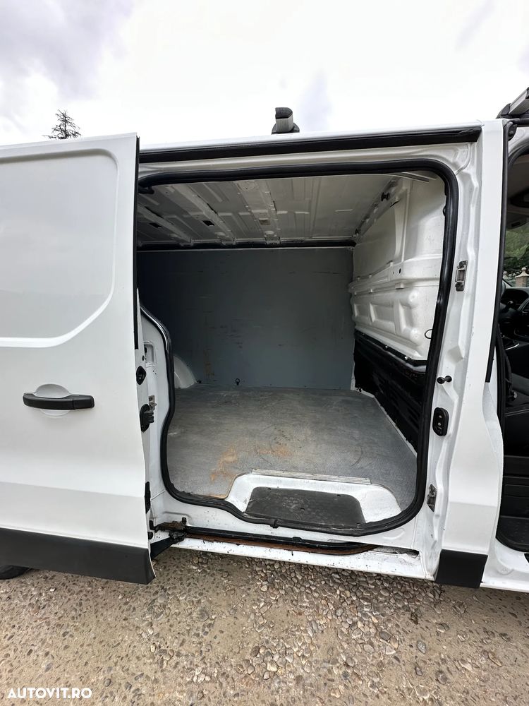 Opel VIVARO - 9