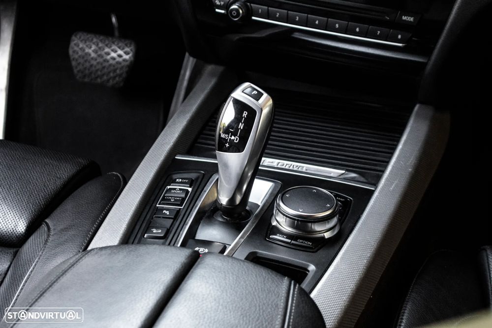 BMW X5 xDrive40e - 36