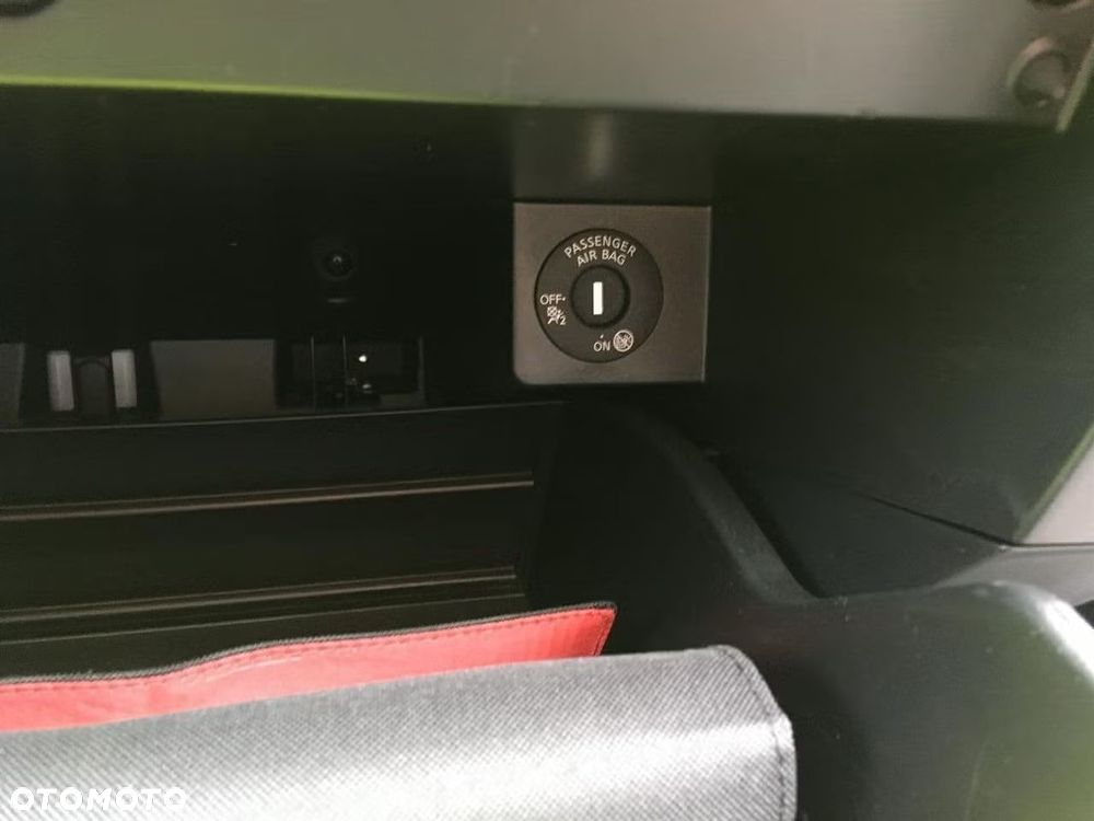 Nissan Qashqai 1.6 dCi Xtronic TEKNA+ - 22