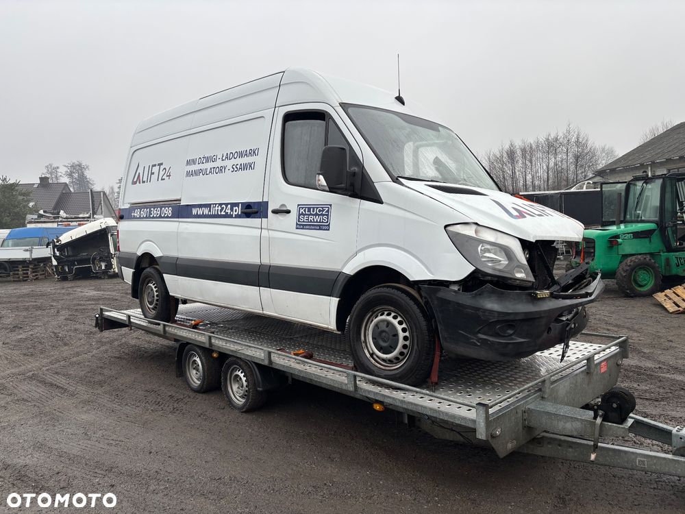 Mercedes-Benz Sprinter - 1