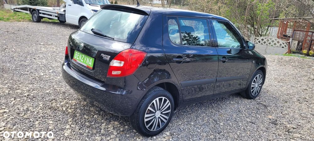 Skoda Fabia 1.2 HTP Elegance - 34