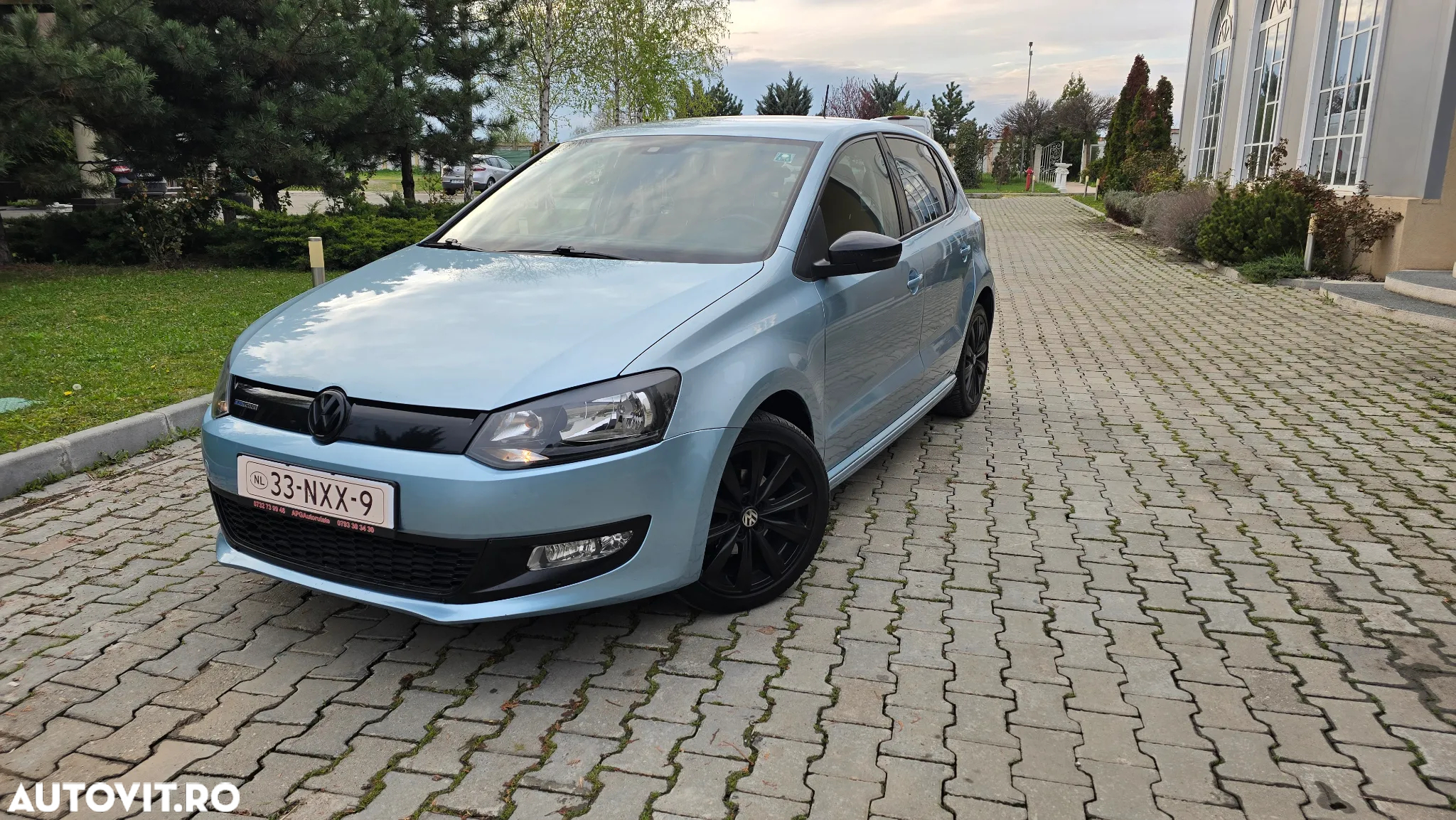 Volkswagen Polo - 2