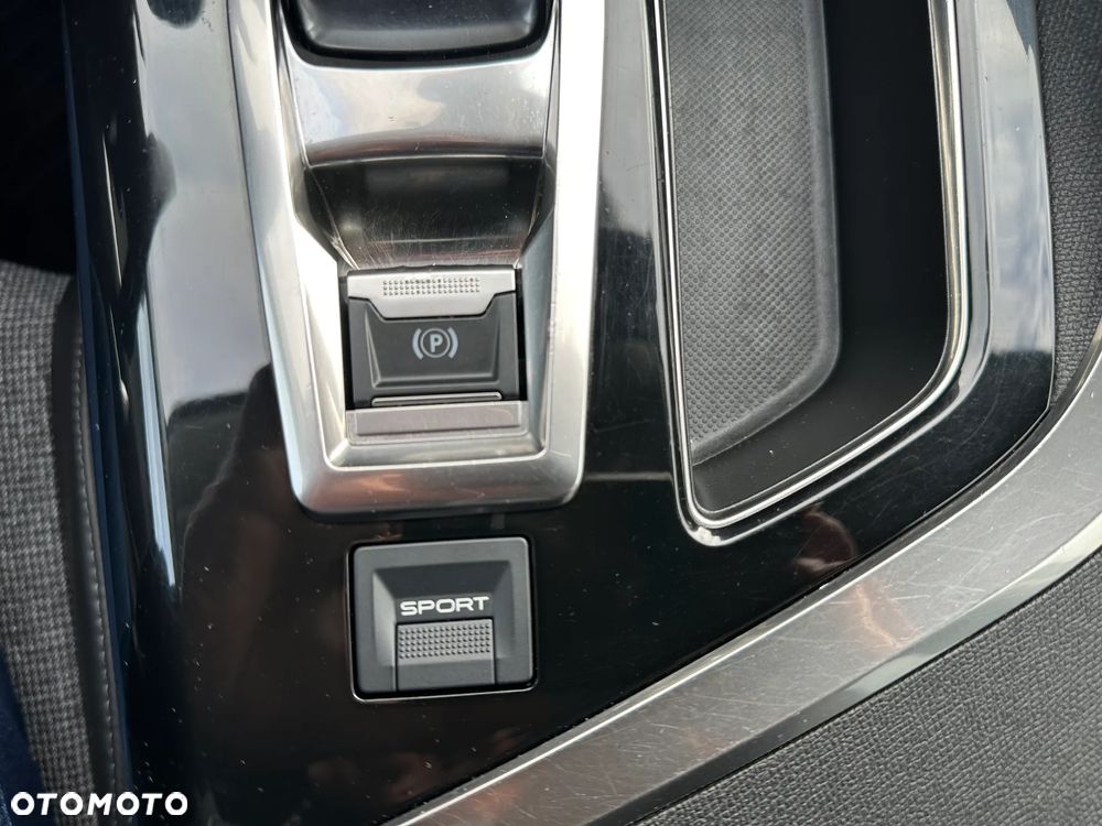 Peugeot 3008 - 16