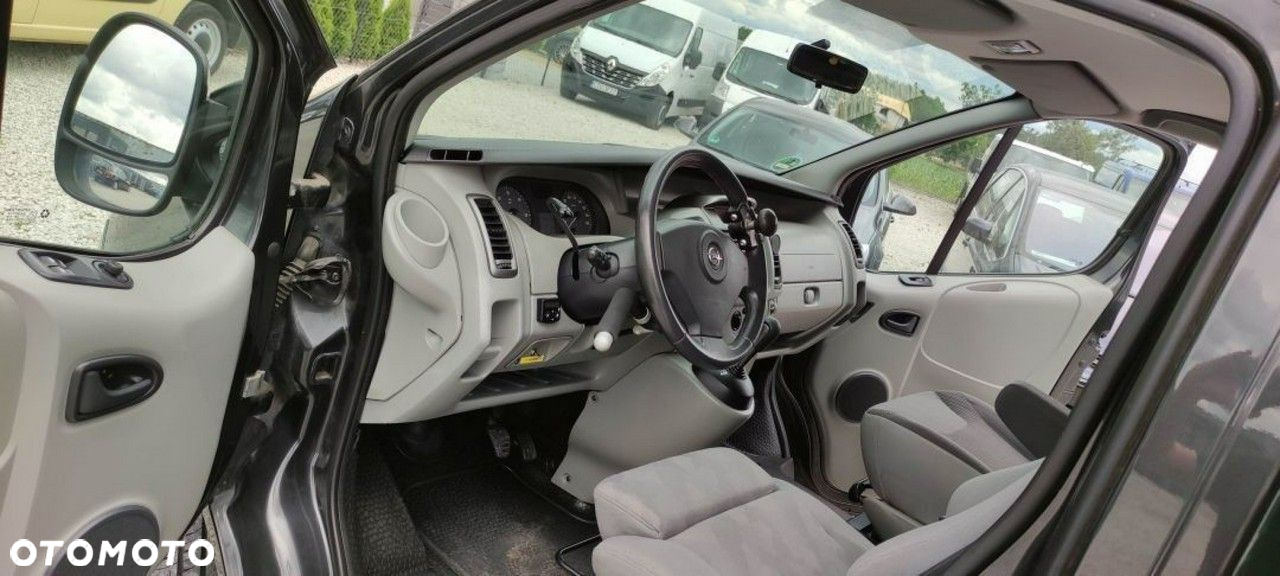 Opel Vivaro - 13