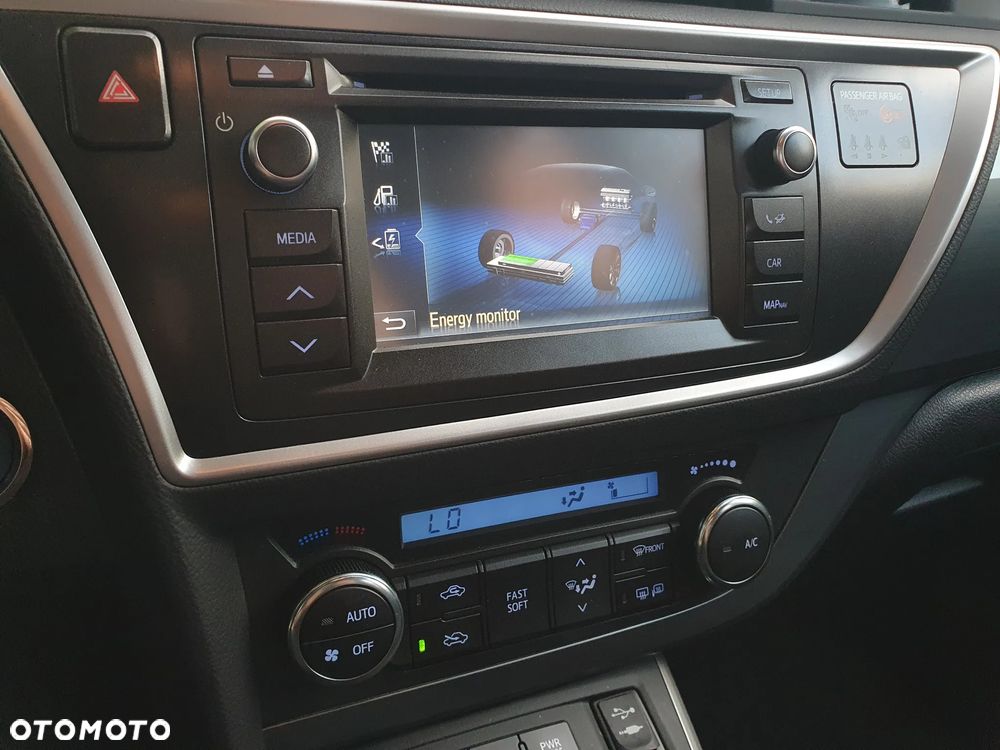 Toyota Auris 1.8 VVT-i Automatik Comfort - 11