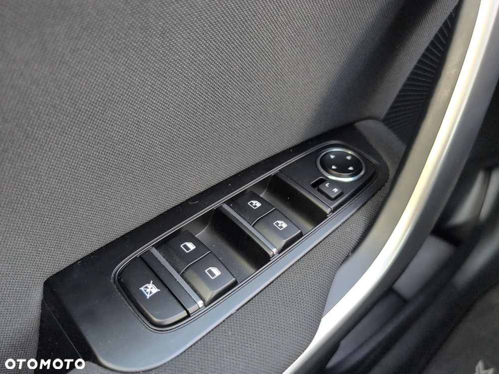 Kia XCeed 1.5 T-GDI M - 23