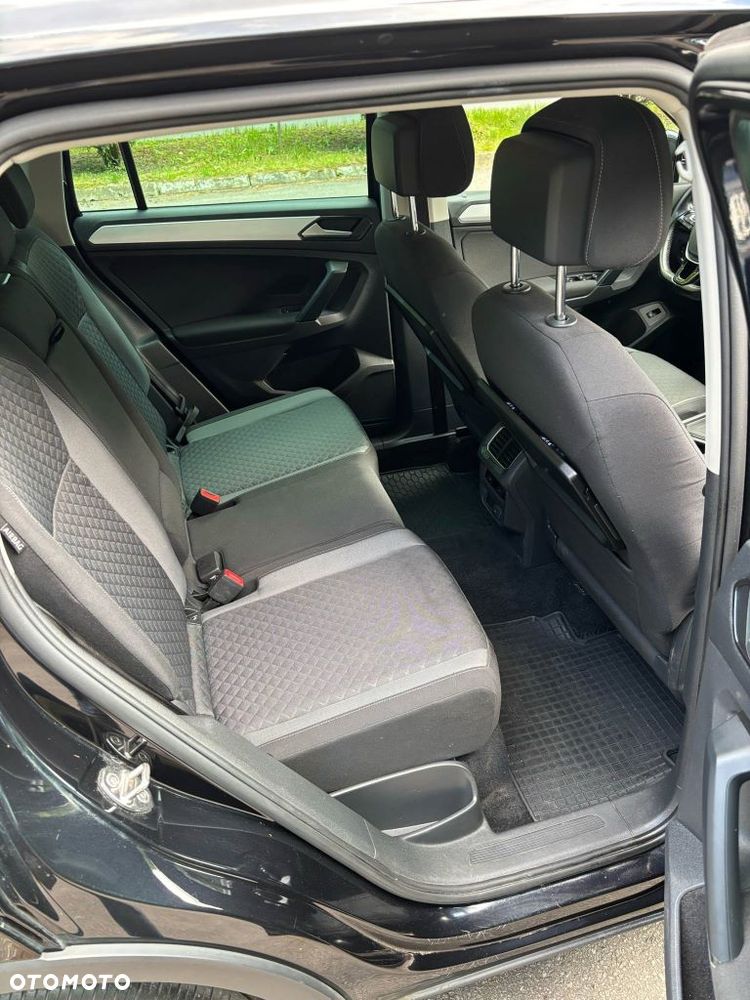 Volkswagen Tiguan - 8