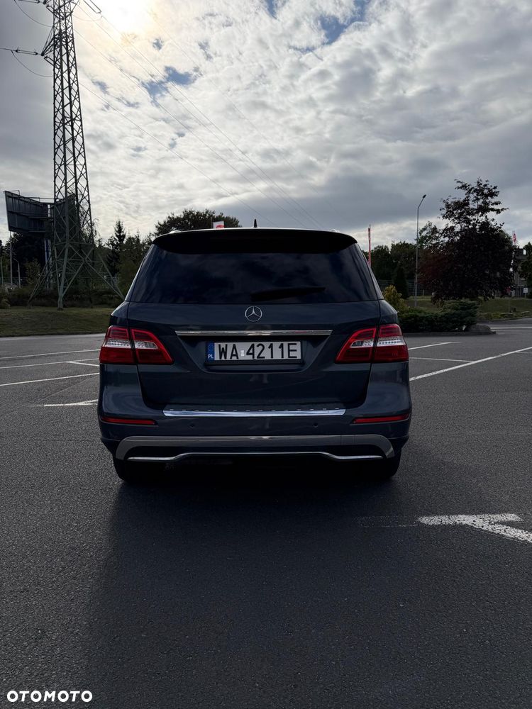 Mercedes-Benz ML 350 BlueTec 4-Matic - 6