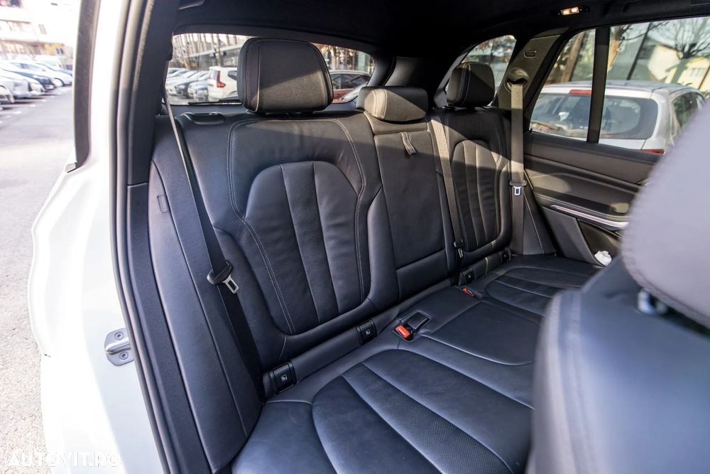 BMW X5 xDrive40i AT MHEV - 36