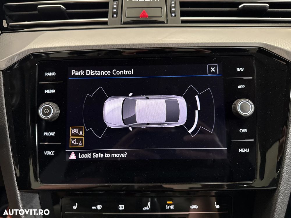 Volkswagen Passat - 18