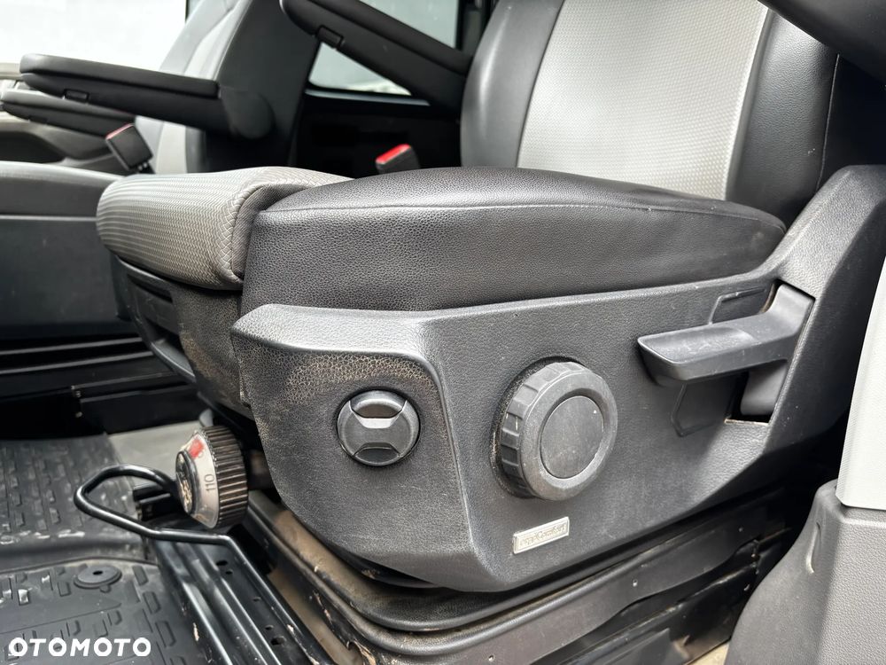 Volkswagen Crafter - 9