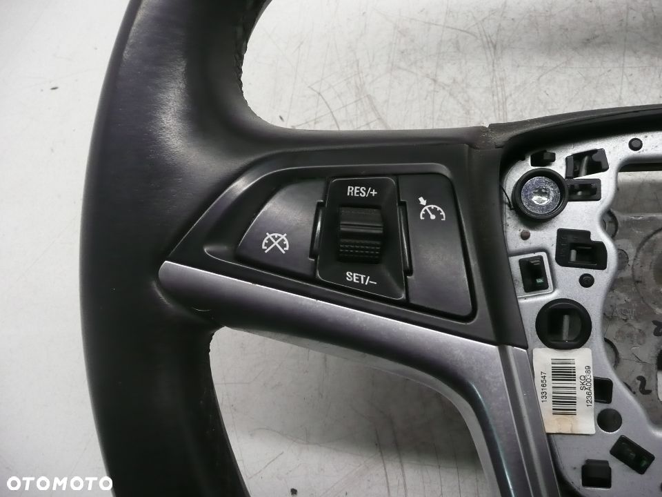 OPEL INSIGNIA 08-12 KIEROWNICA MULTIFUNKCJA UK - 2