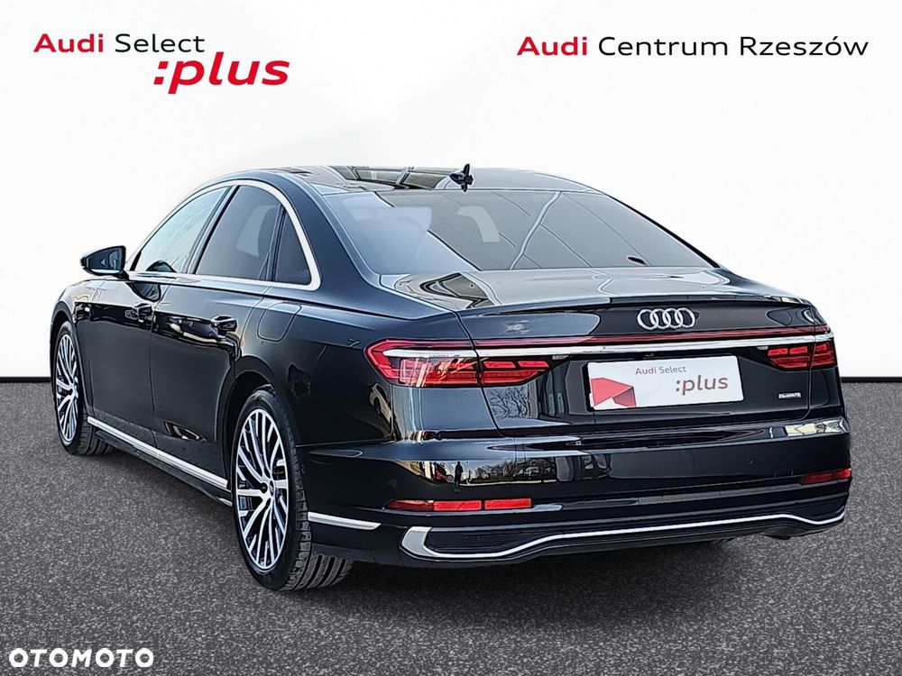 Audi A8 - 8