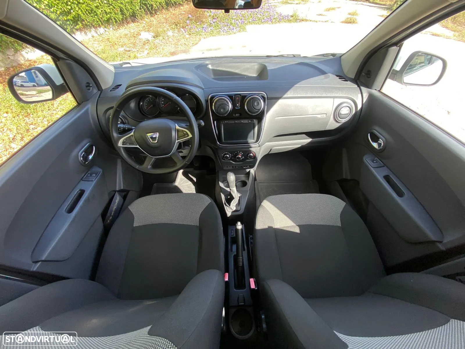 Dacia Lodgy 1.5 dCi Confort 7L - 10