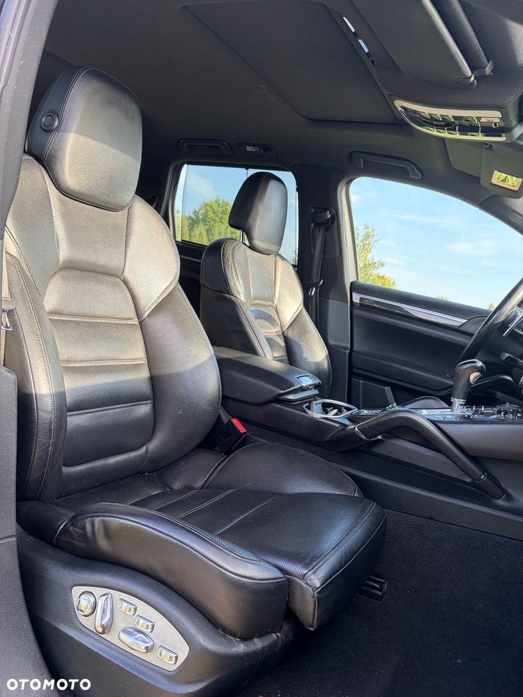 Porsche Cayenne S - 15