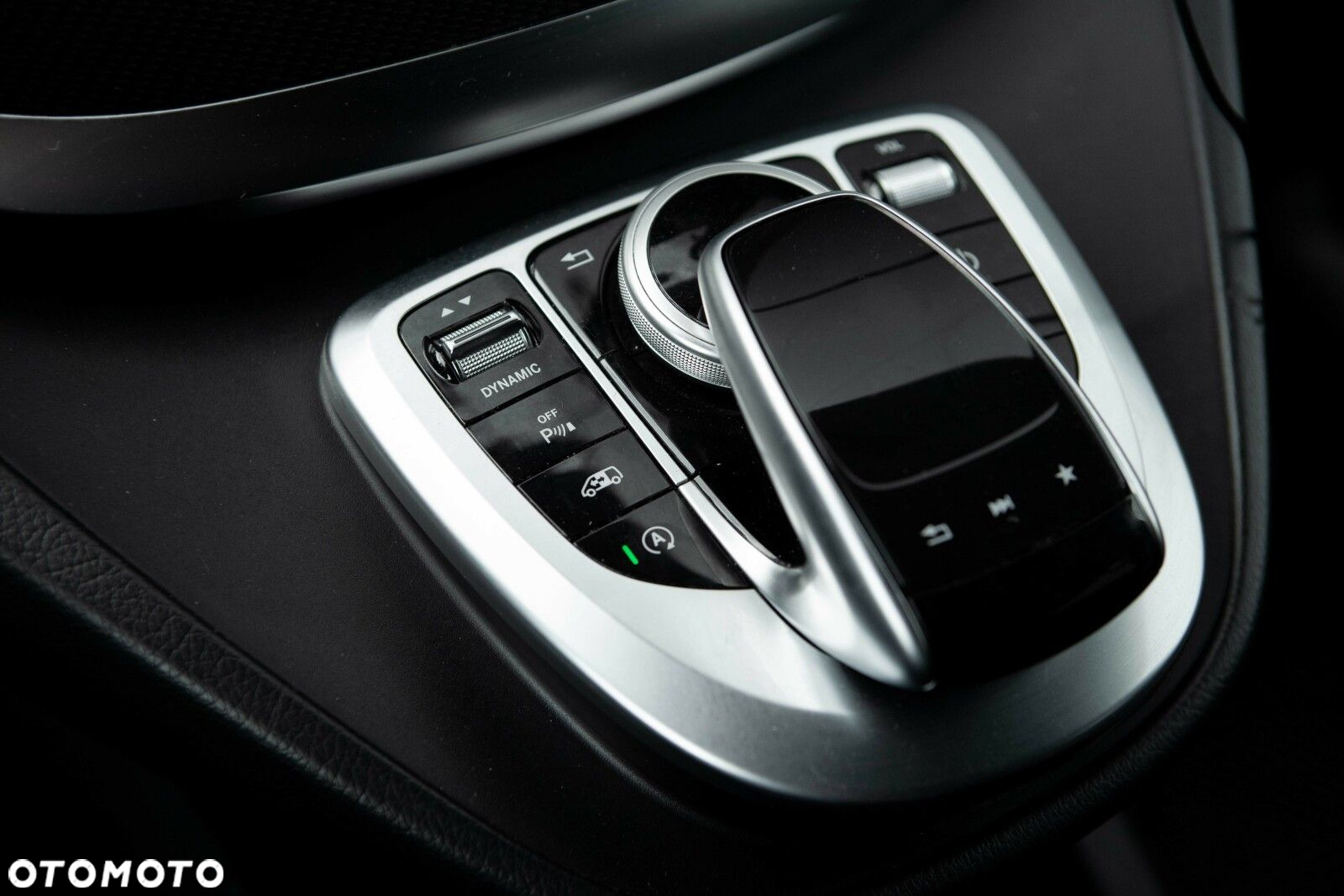 Mercedes-Benz Klasa V 300 d 4-Matic Avantgarde 9G-Tronic (d³ugi) - 31