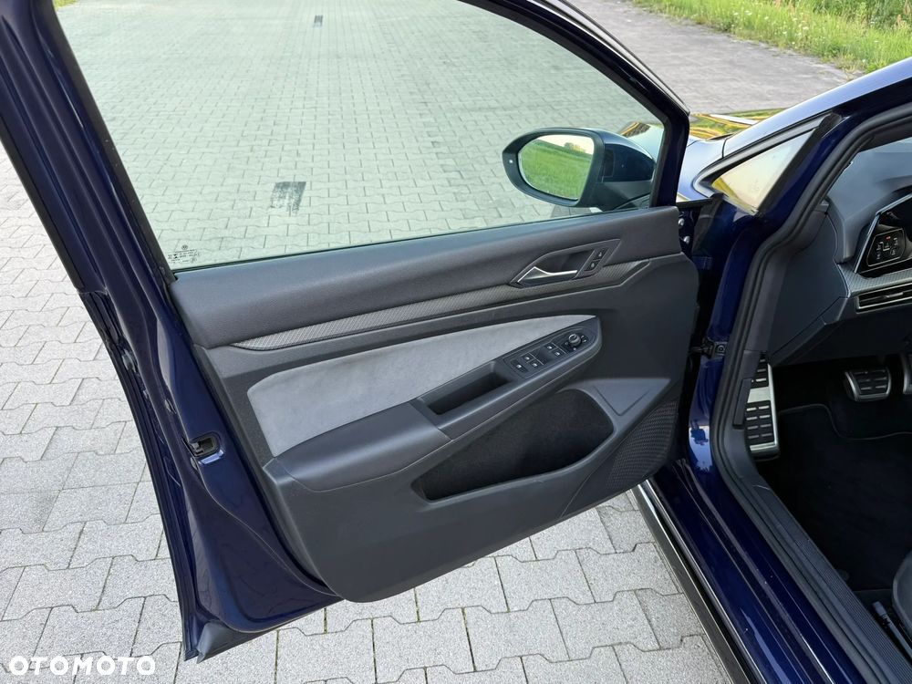 Volkswagen Golf 2.0 TDI SCR DSG R-Line - 9