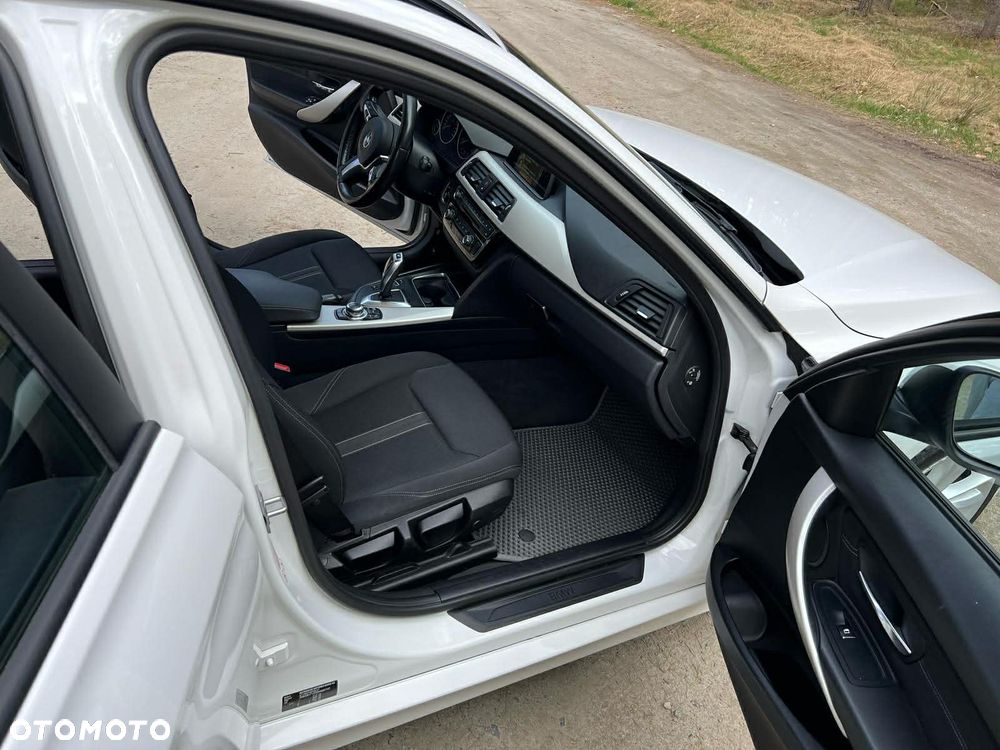 BMW Seria 3 318d Advantage - 3