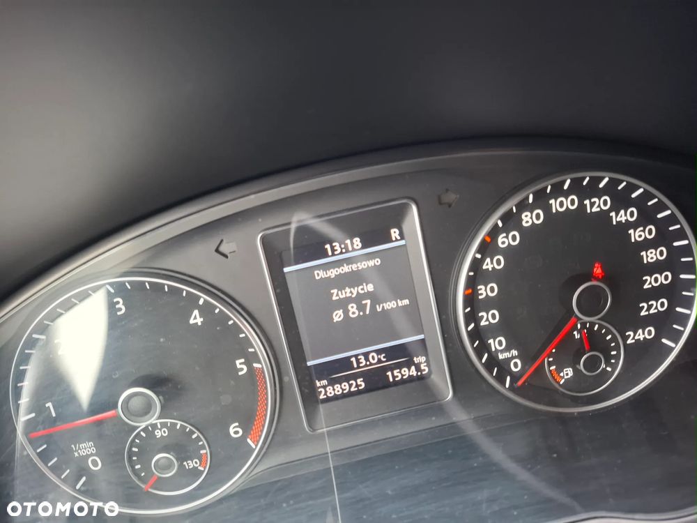 Volkswagen Multivan - 22