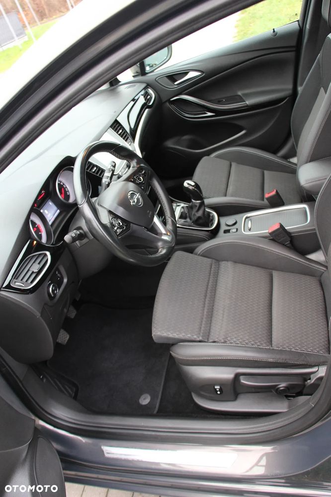 Opel Astra 1.6 CDTI Cosmo - 22