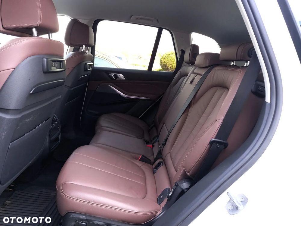 BMW X5 xDrive40i - 13