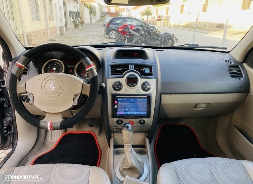 Renault Mégane 1.5 dCi Dynamique - 6
