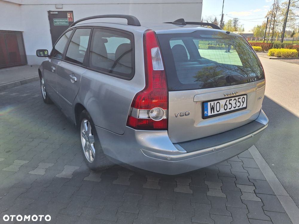 Volvo V50 2.0D Momentum - 10